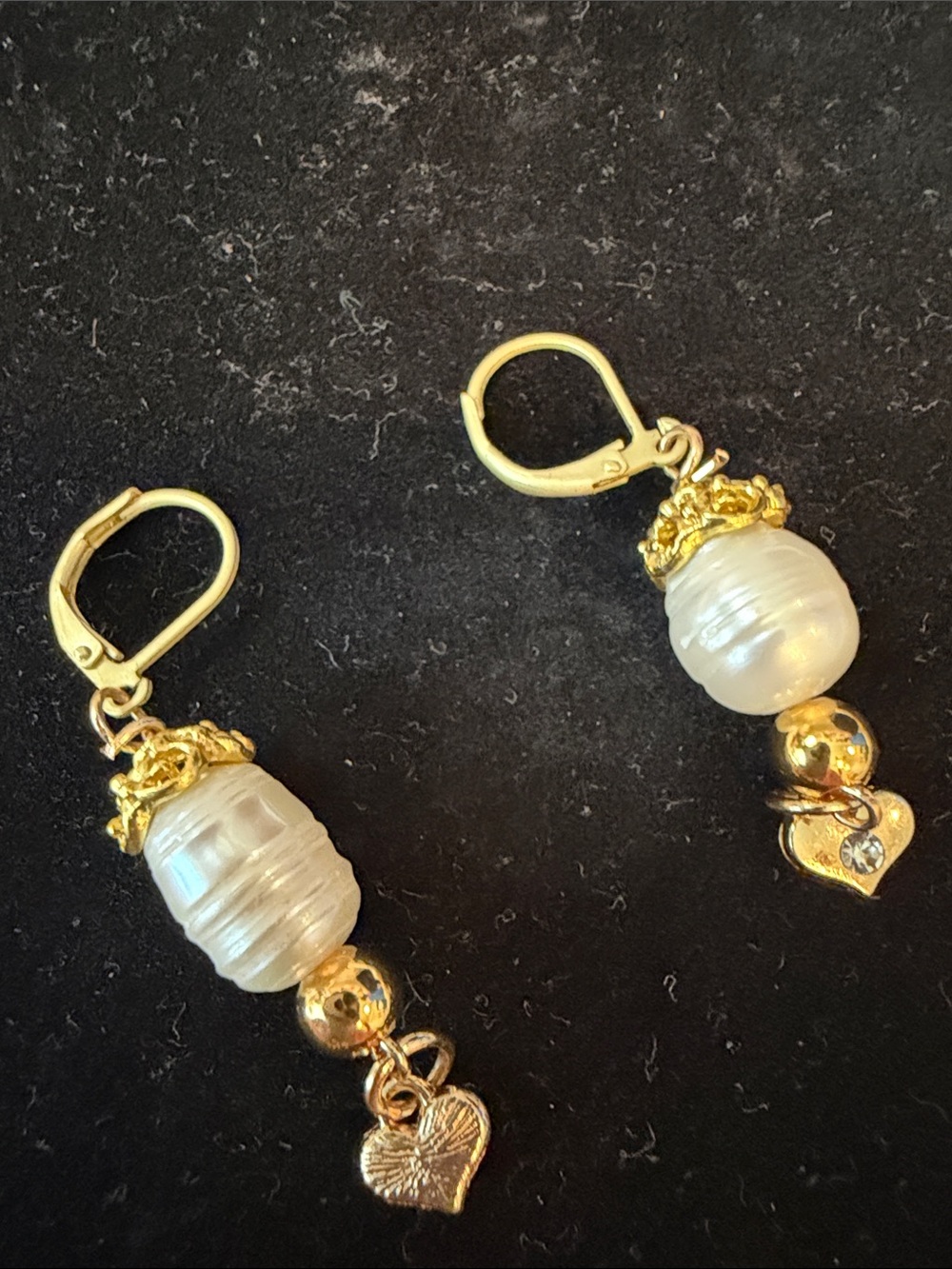 JV Boutique Pearl Necklace with Teal Crystal and Gold Pendant - Picture 2 of 4